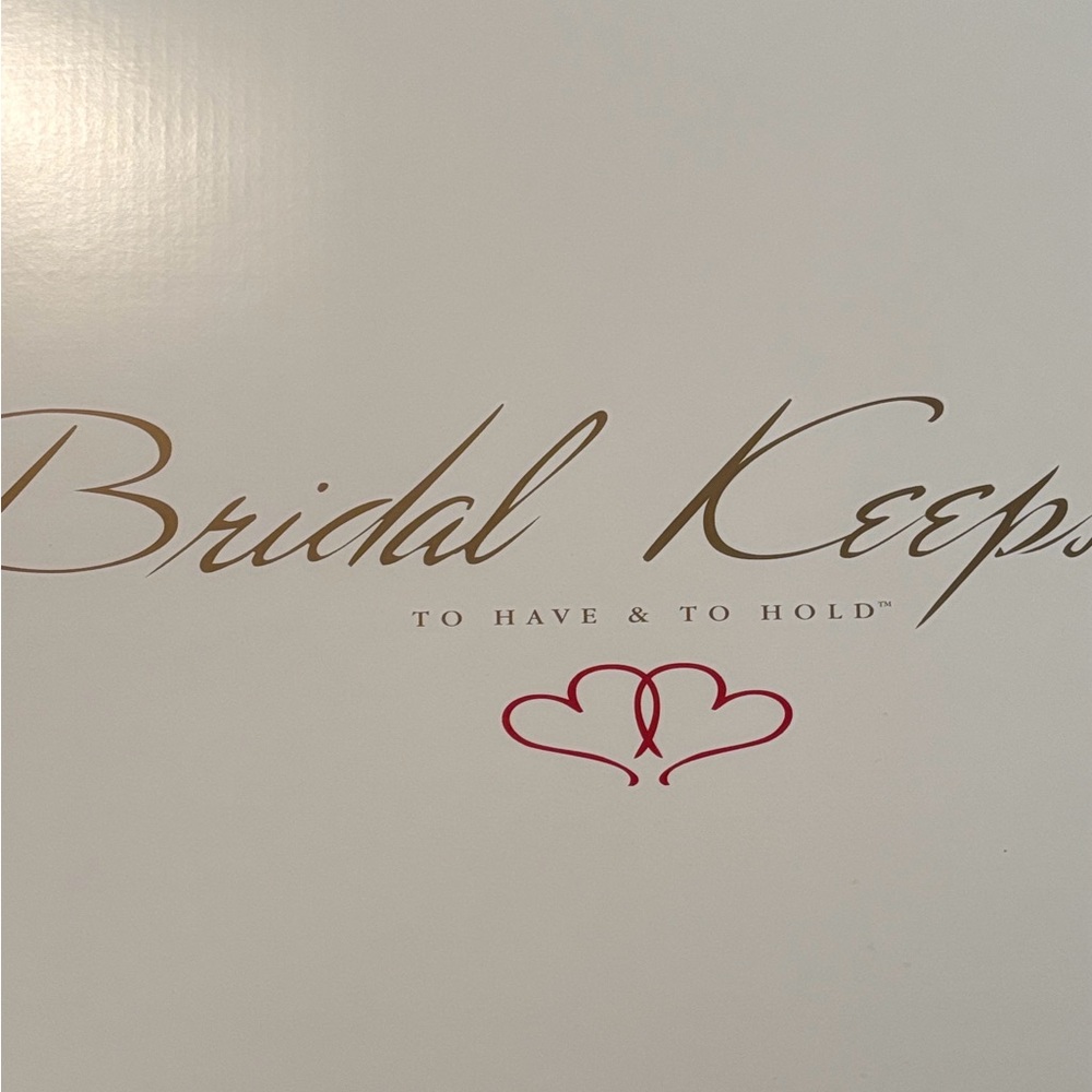 Bridal Keepsafe Box - Picture 10 of 10